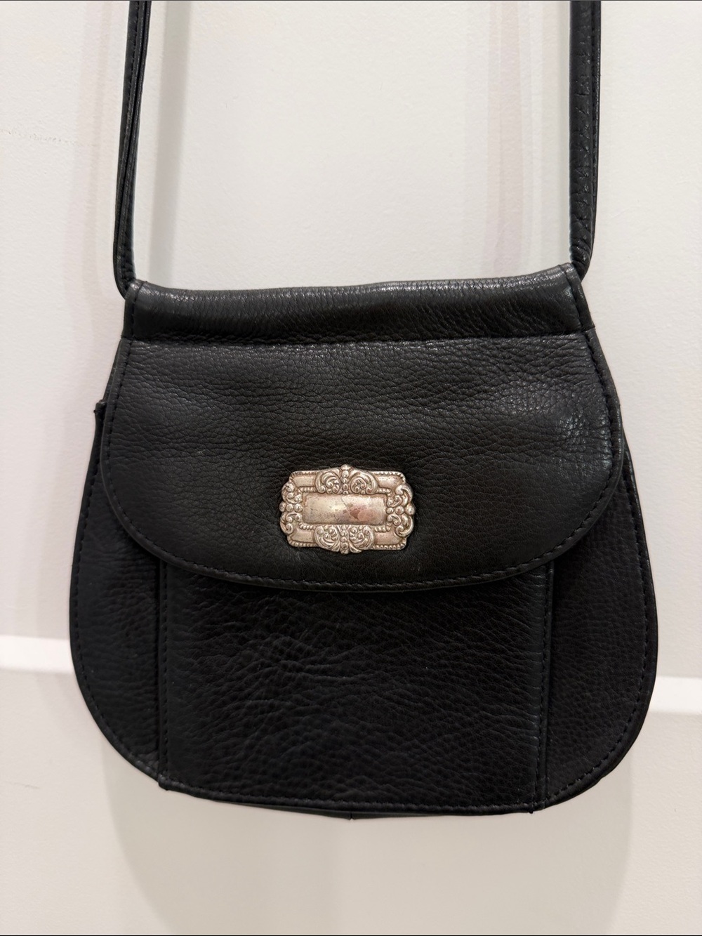 Fossil Baroque Filigree Emblem Black Leather Crossbody w/ Ornate Silver Plaque